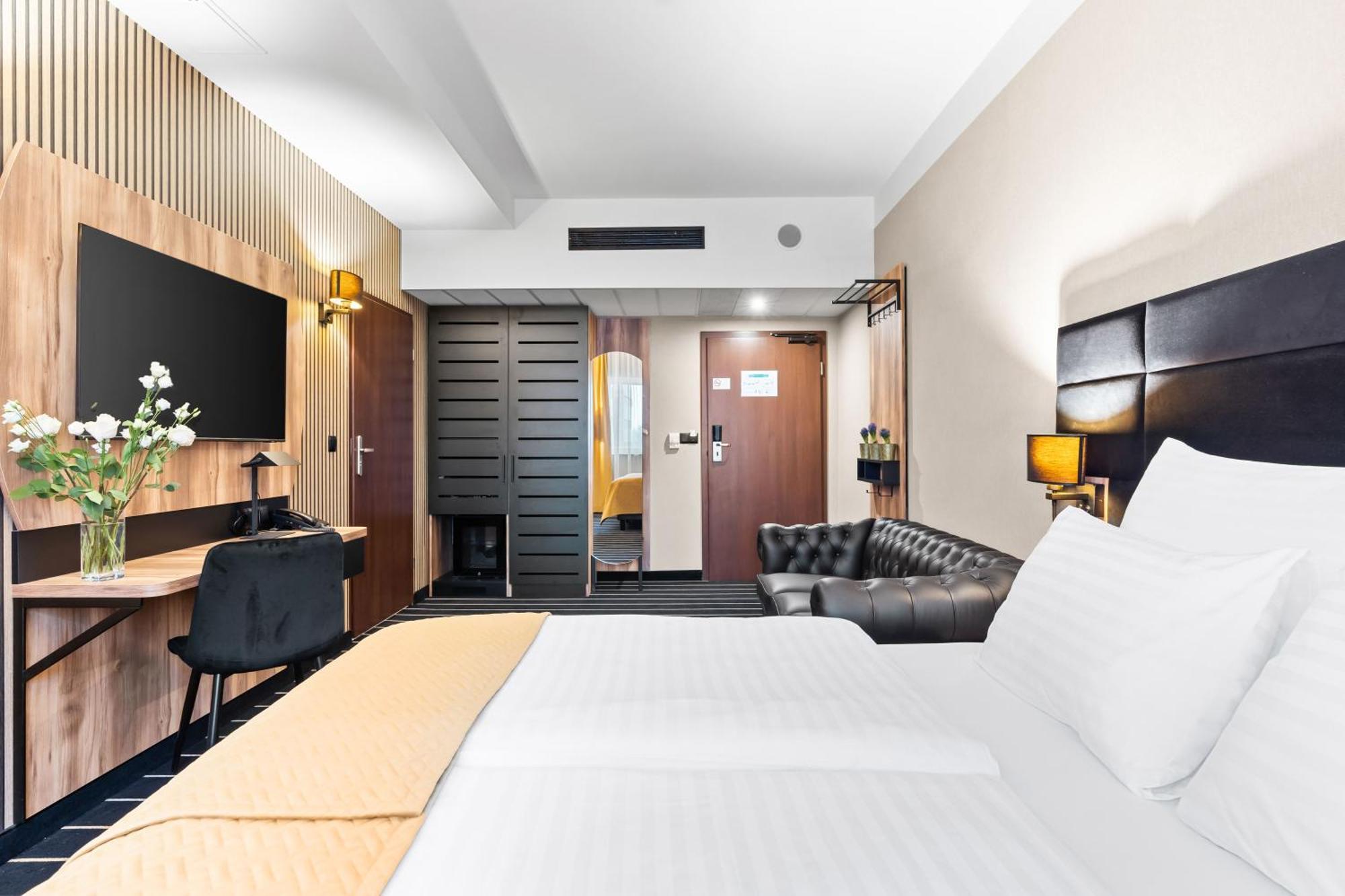 Park Hotel Diament Breslavia Exterior foto