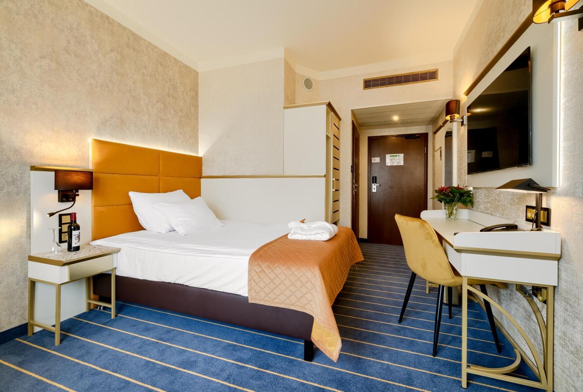 Park Hotel Diament Breslavia Exterior foto