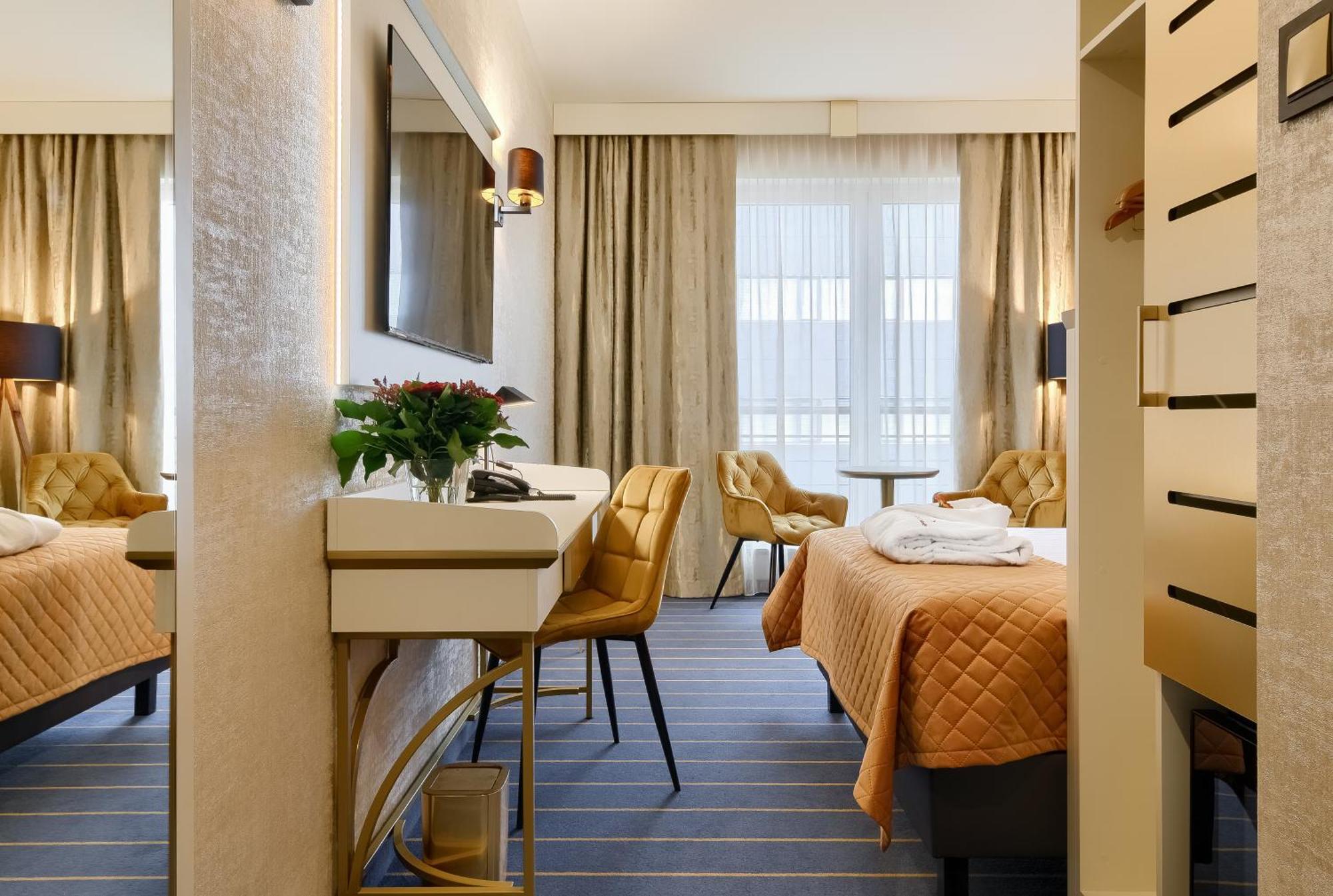 Park Hotel Diament Breslavia Exterior foto