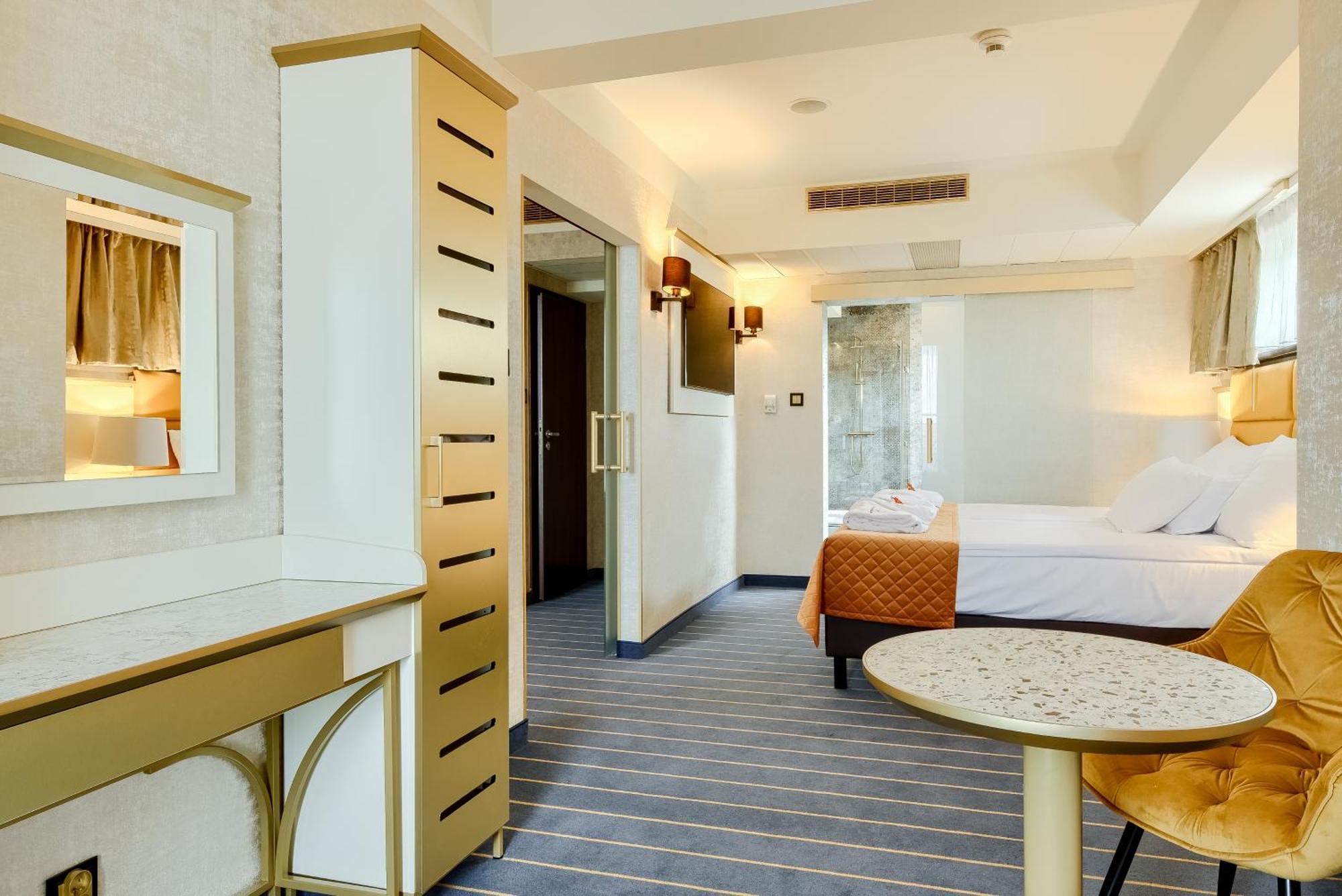 Park Hotel Diament Breslavia Exterior foto