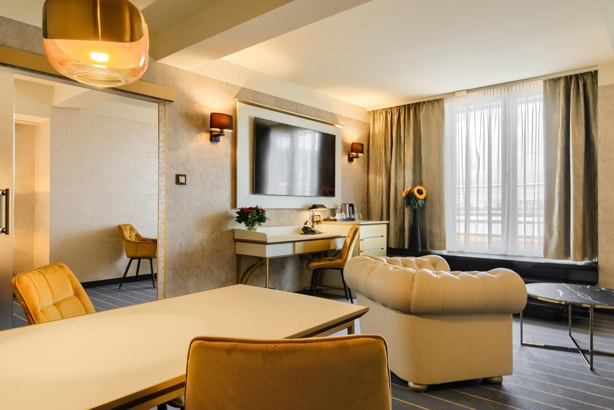 Park Hotel Diament Breslavia Exterior foto